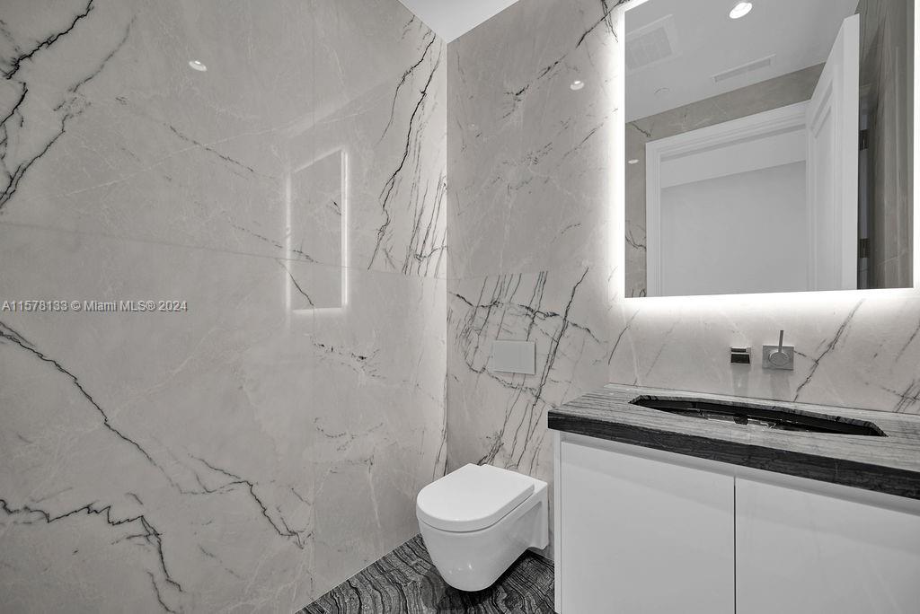 Estates at Acqualina - Residential