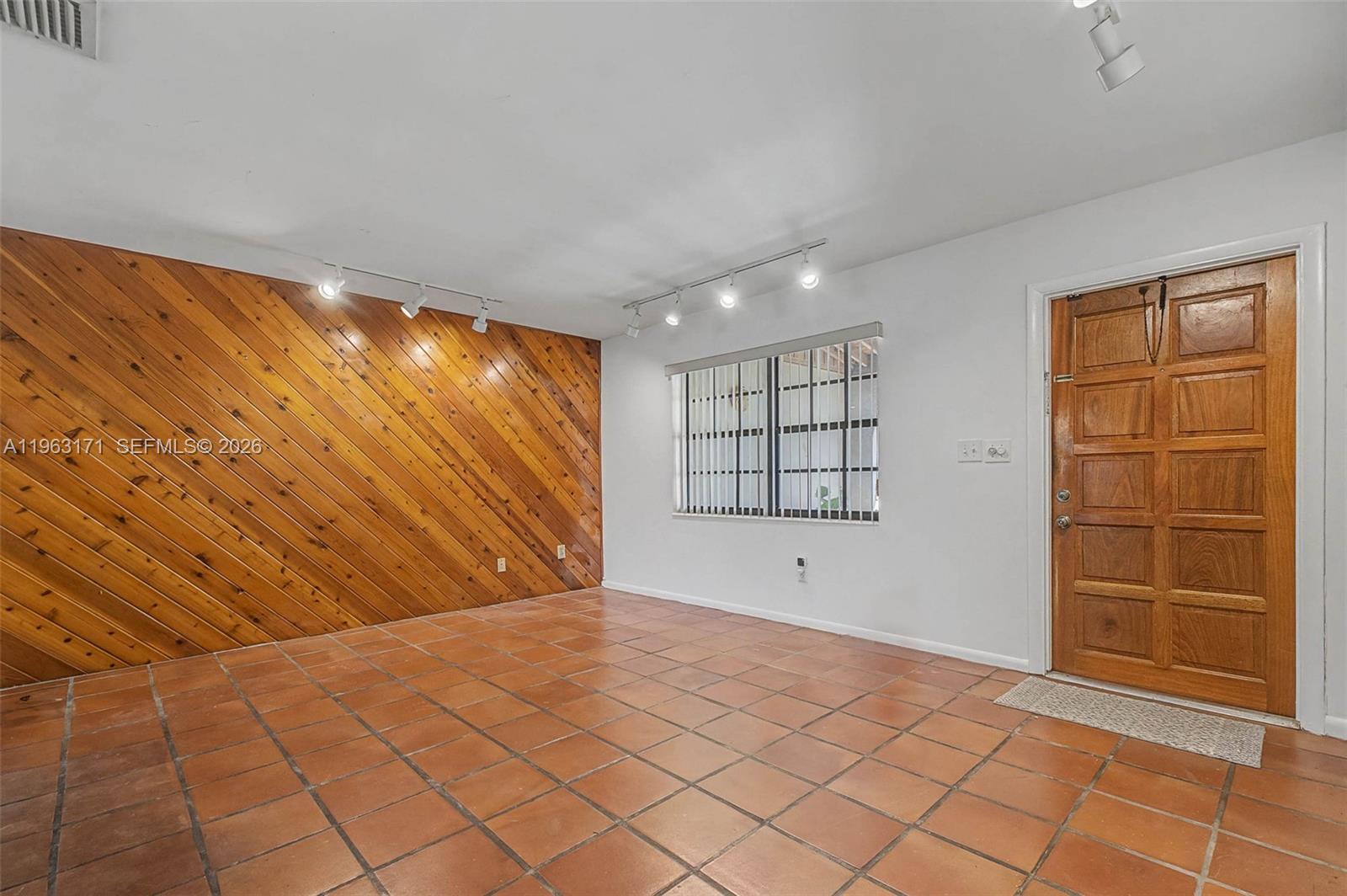 WINSTON PARK UNIT 6 - Residential