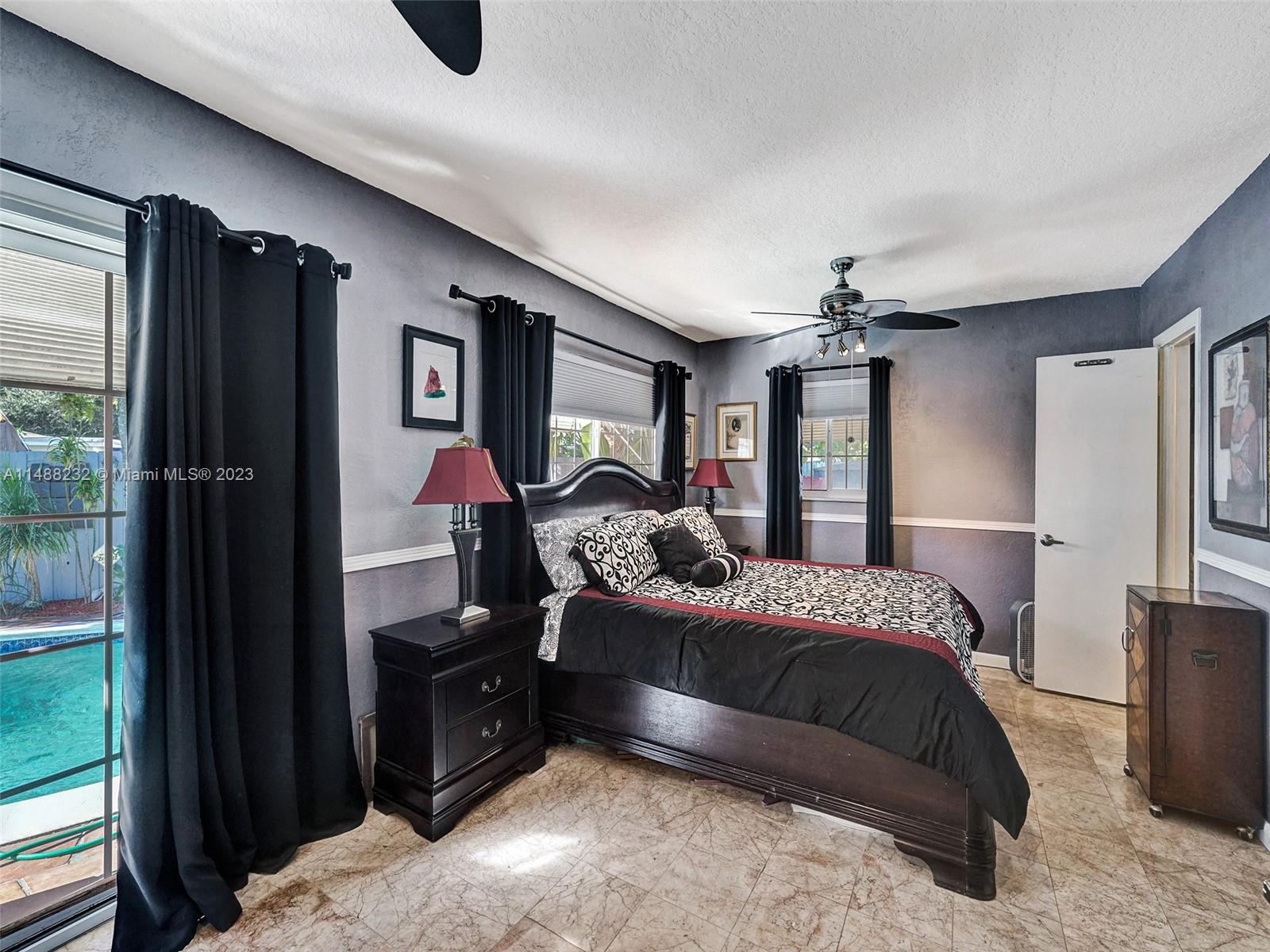 LAUDERDALE GOLF ESTATES - Residential