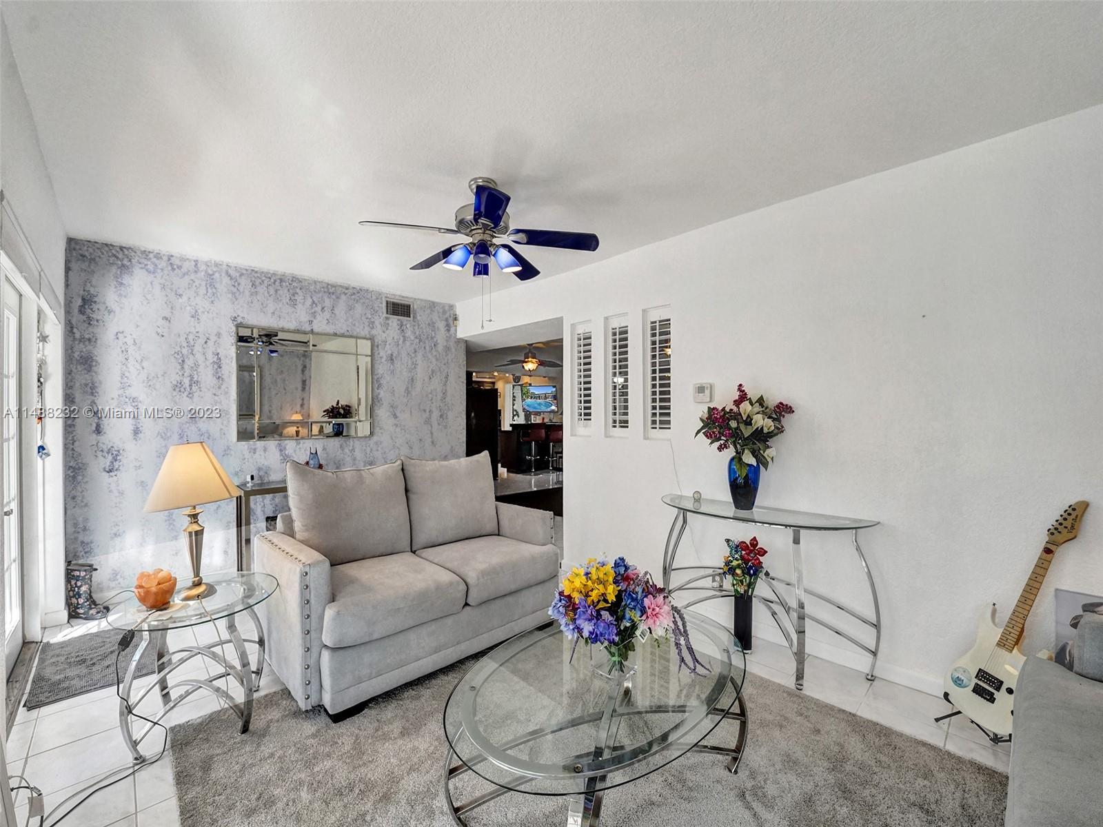 LAUDERDALE GOLF ESTATES - Residential