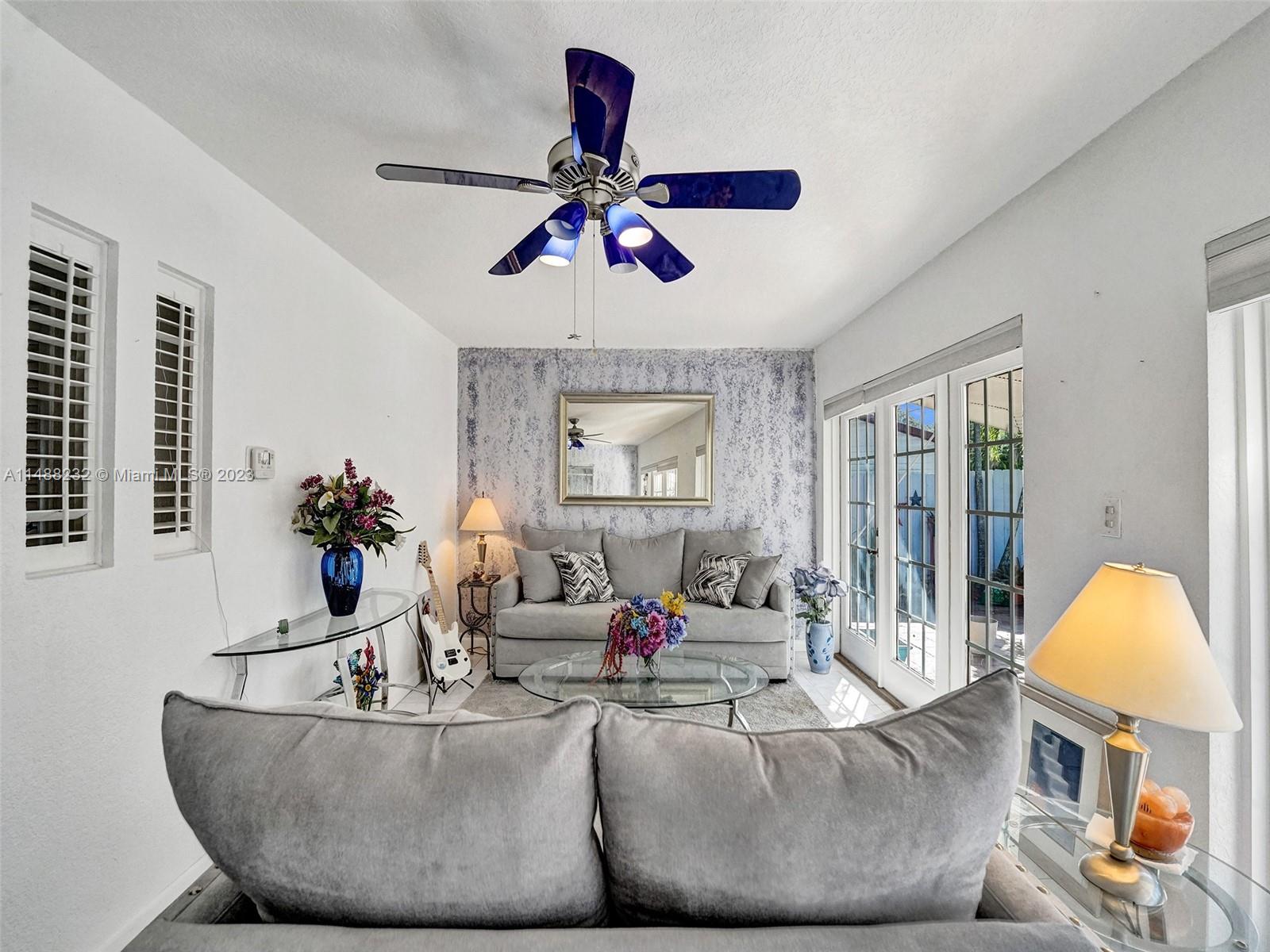 LAUDERDALE GOLF ESTATES - Residential