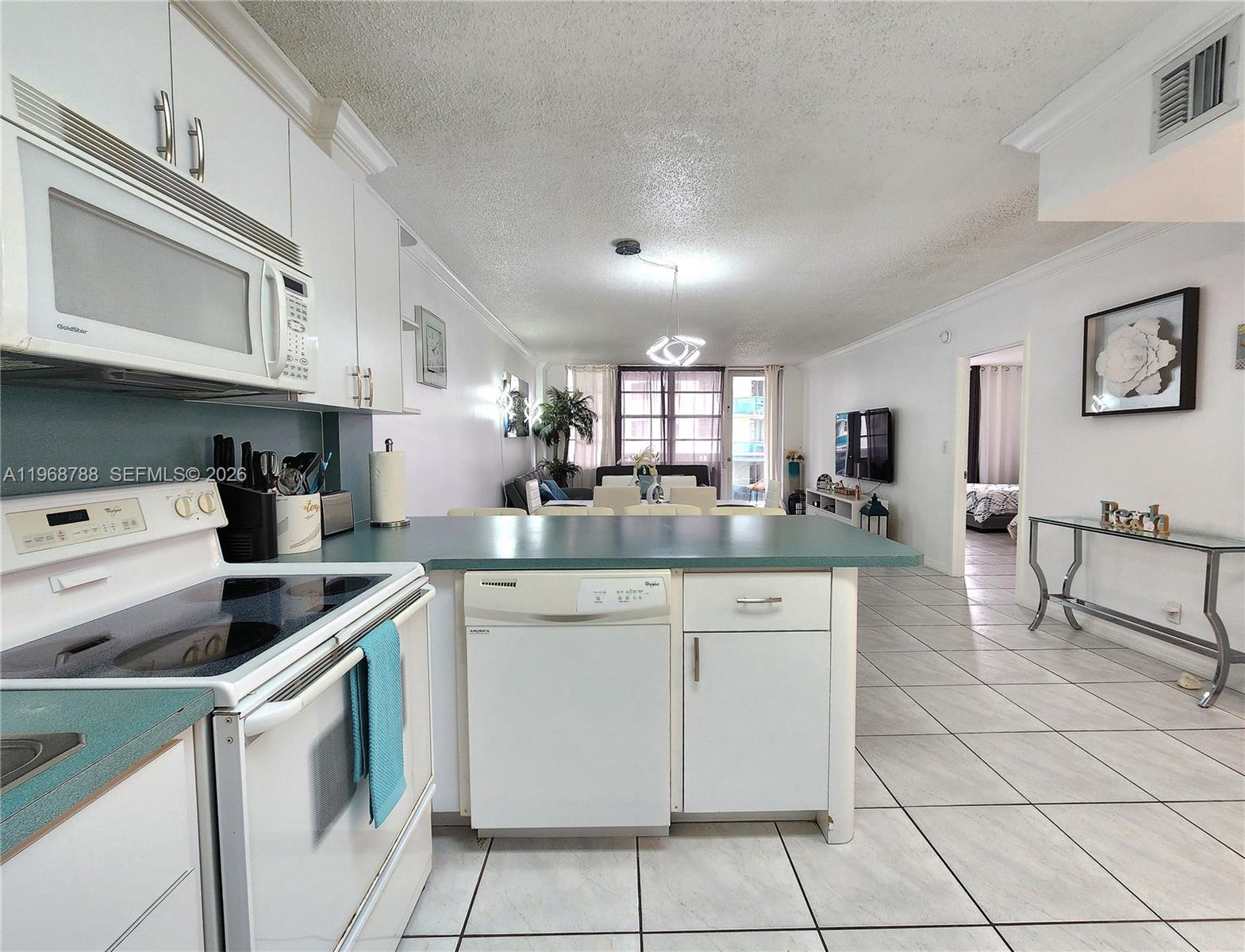 SEA AIR TOWERS CONDO - Residential