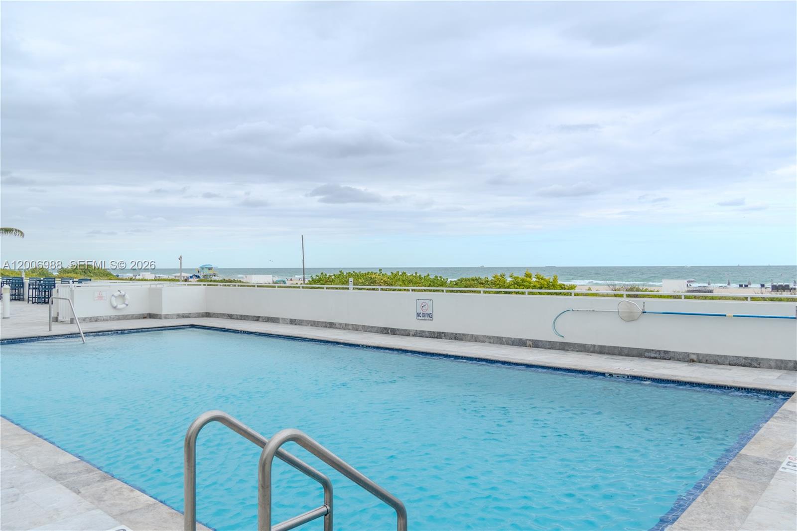 THE PRESIDENTIAL CONDO - Residential