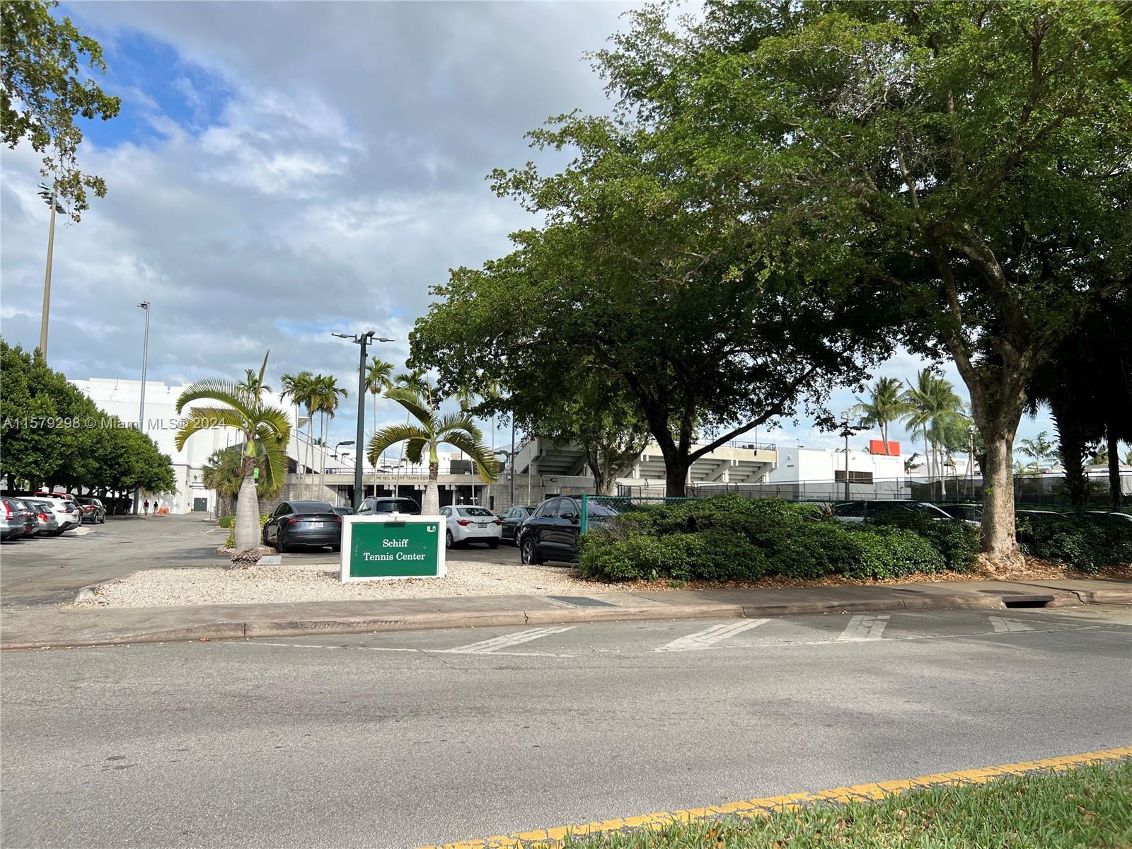 CORAL GABLES RIV SEC 6 - Residential Lease