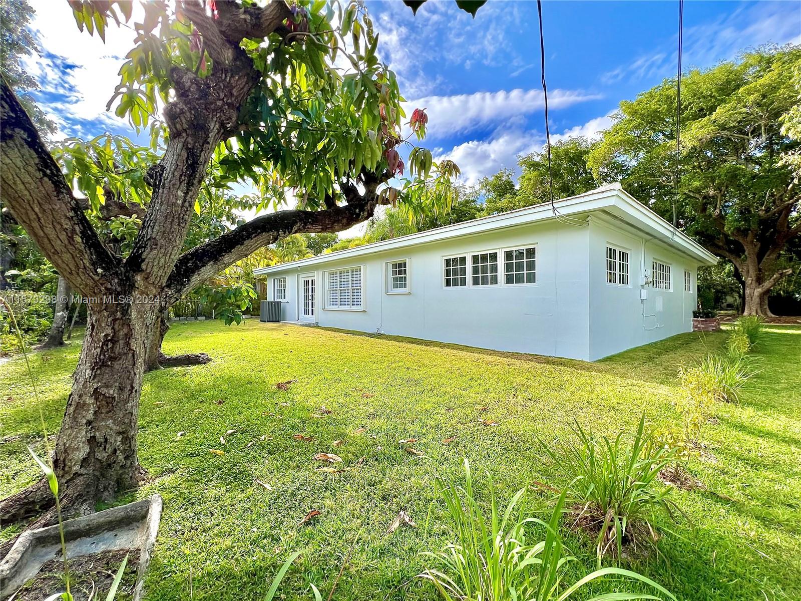 CORAL GABLES RIV SEC 6 - Residential Lease