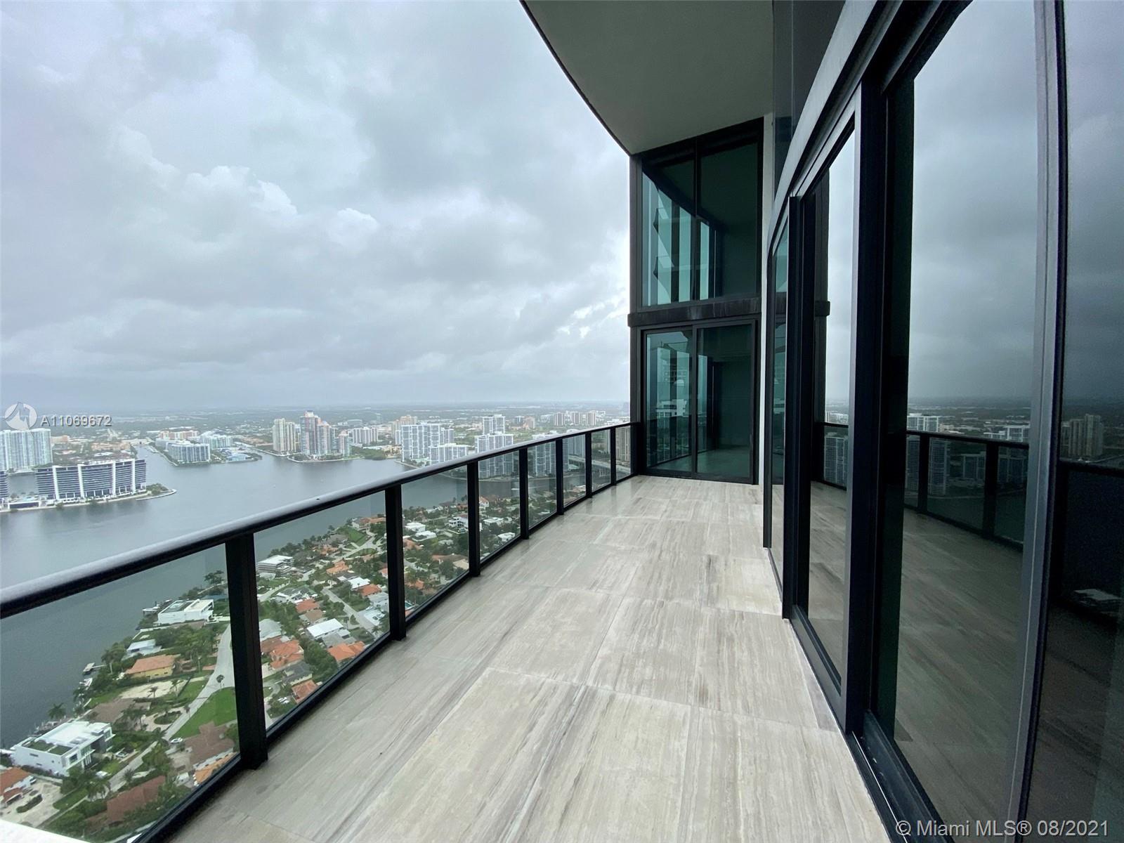 18555 COLLINS AVENUE COND - Residential