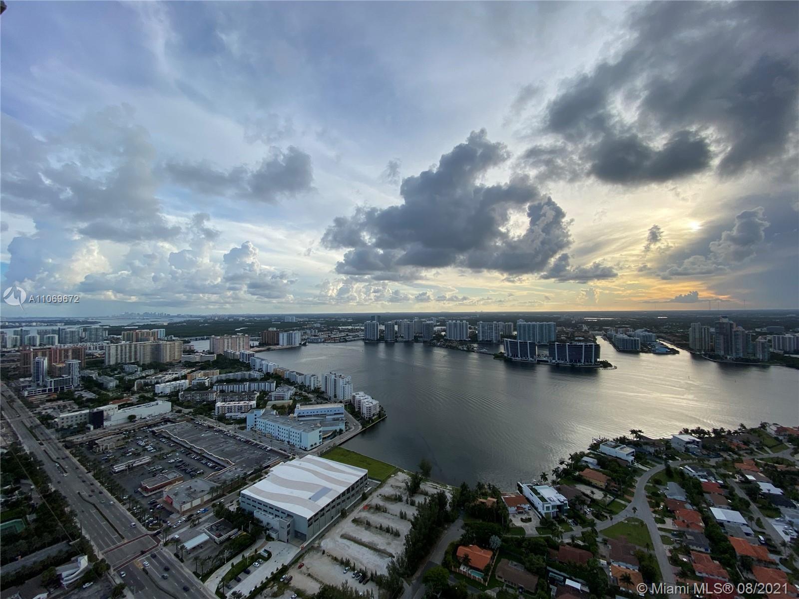 18555 COLLINS AVENUE COND - Residential