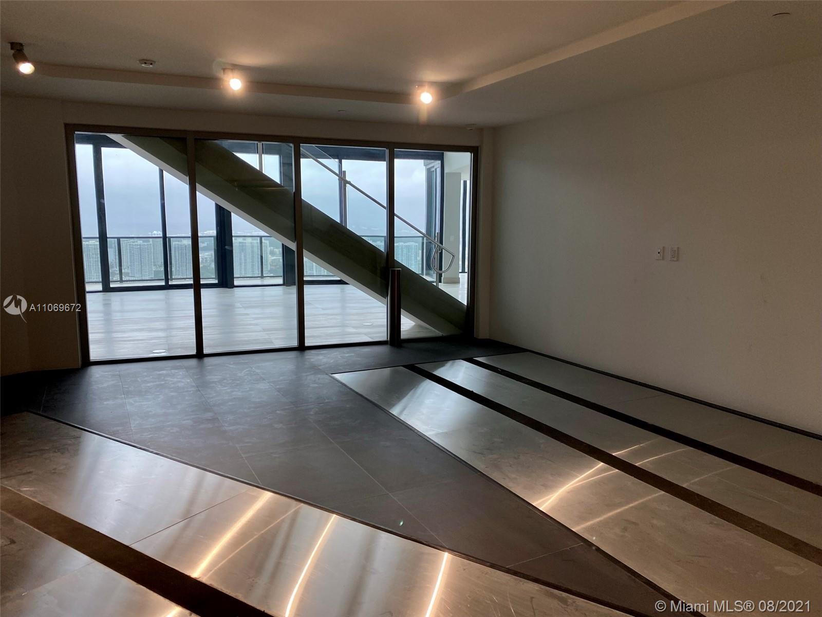 18555 COLLINS AVENUE COND - Residential
