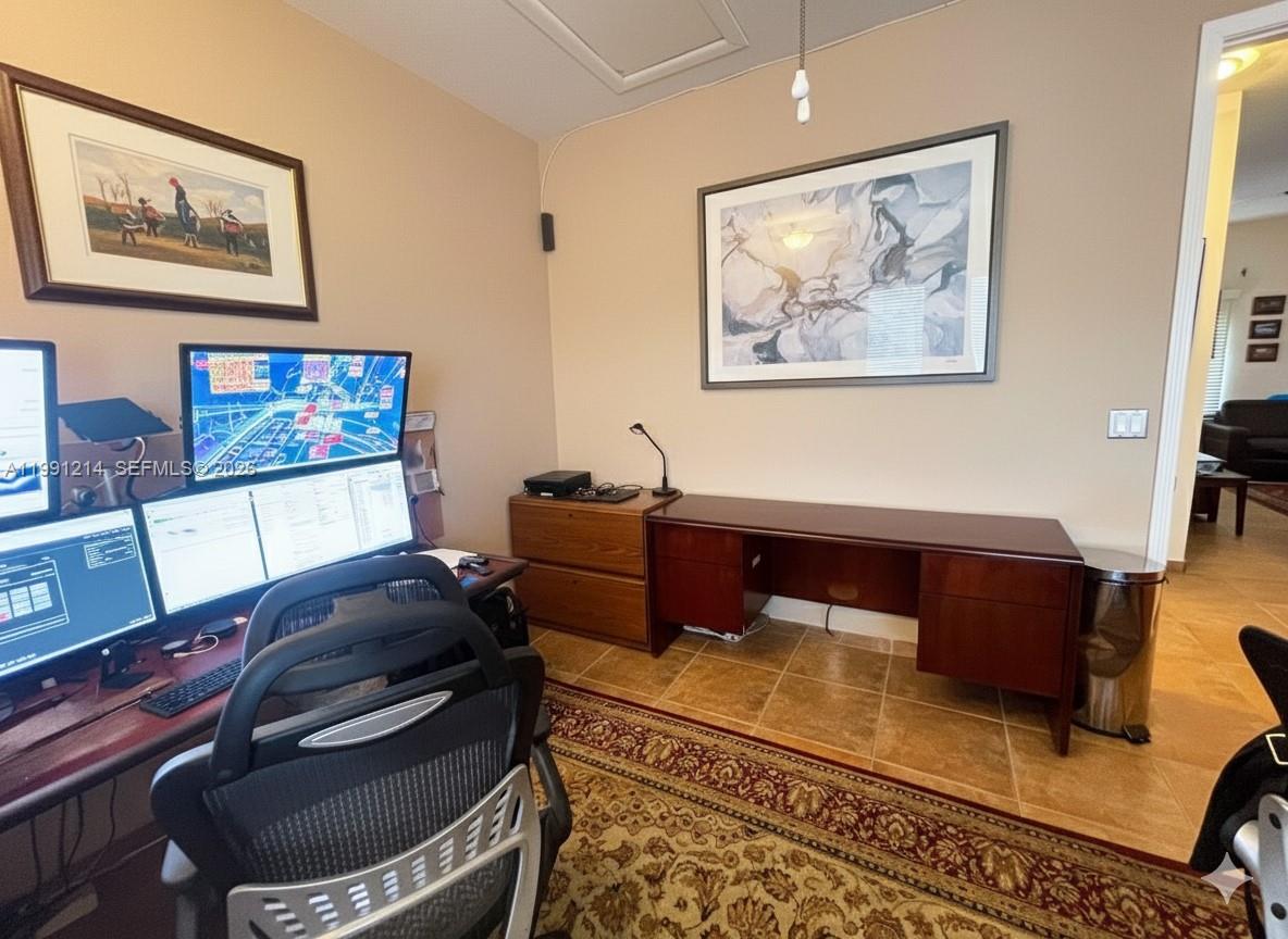 MEDITERRANEAN CONDO - Residential