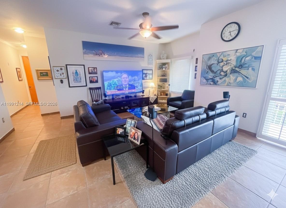 MEDITERRANEAN CONDO - Residential