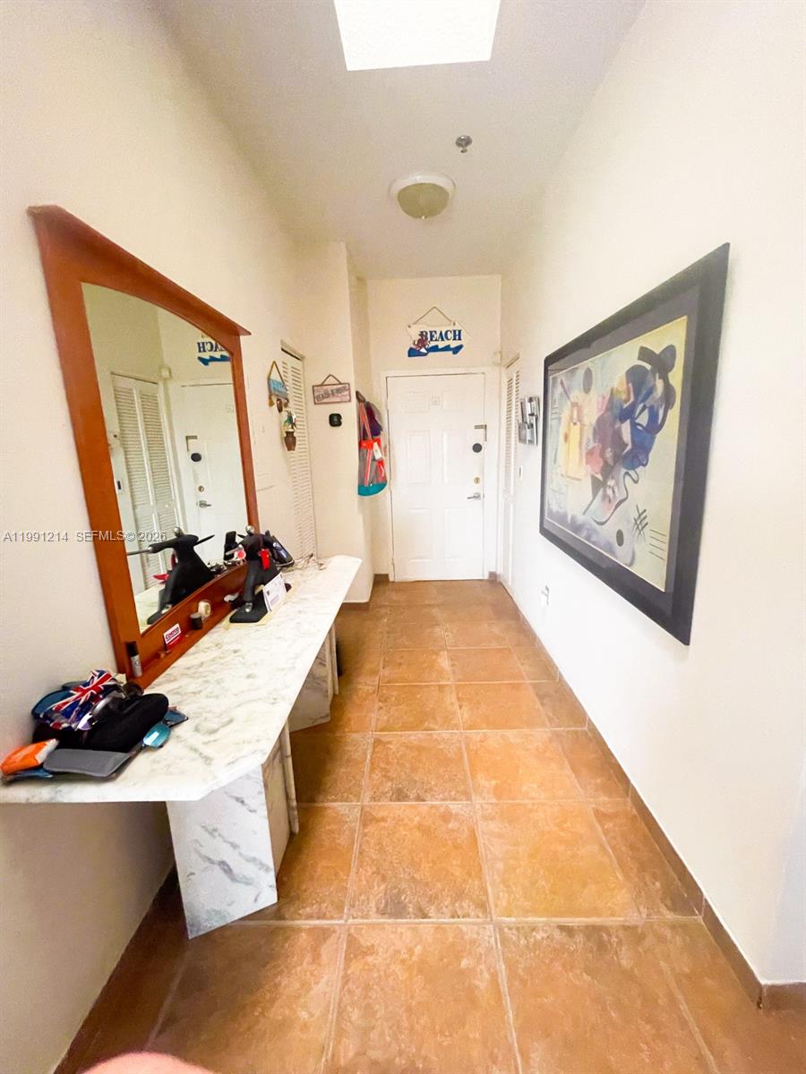 MEDITERRANEAN CONDO - Residential