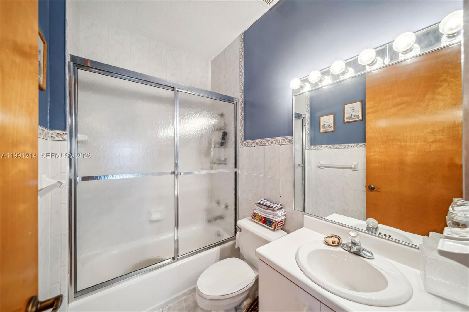 MEDITERRANEAN CONDO - Residential