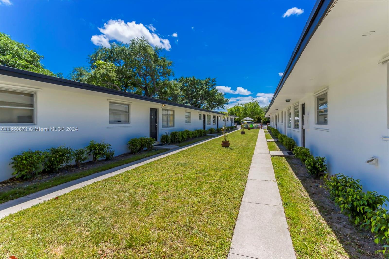CORONET ISLE CONDOMINIUM - Residential Lease