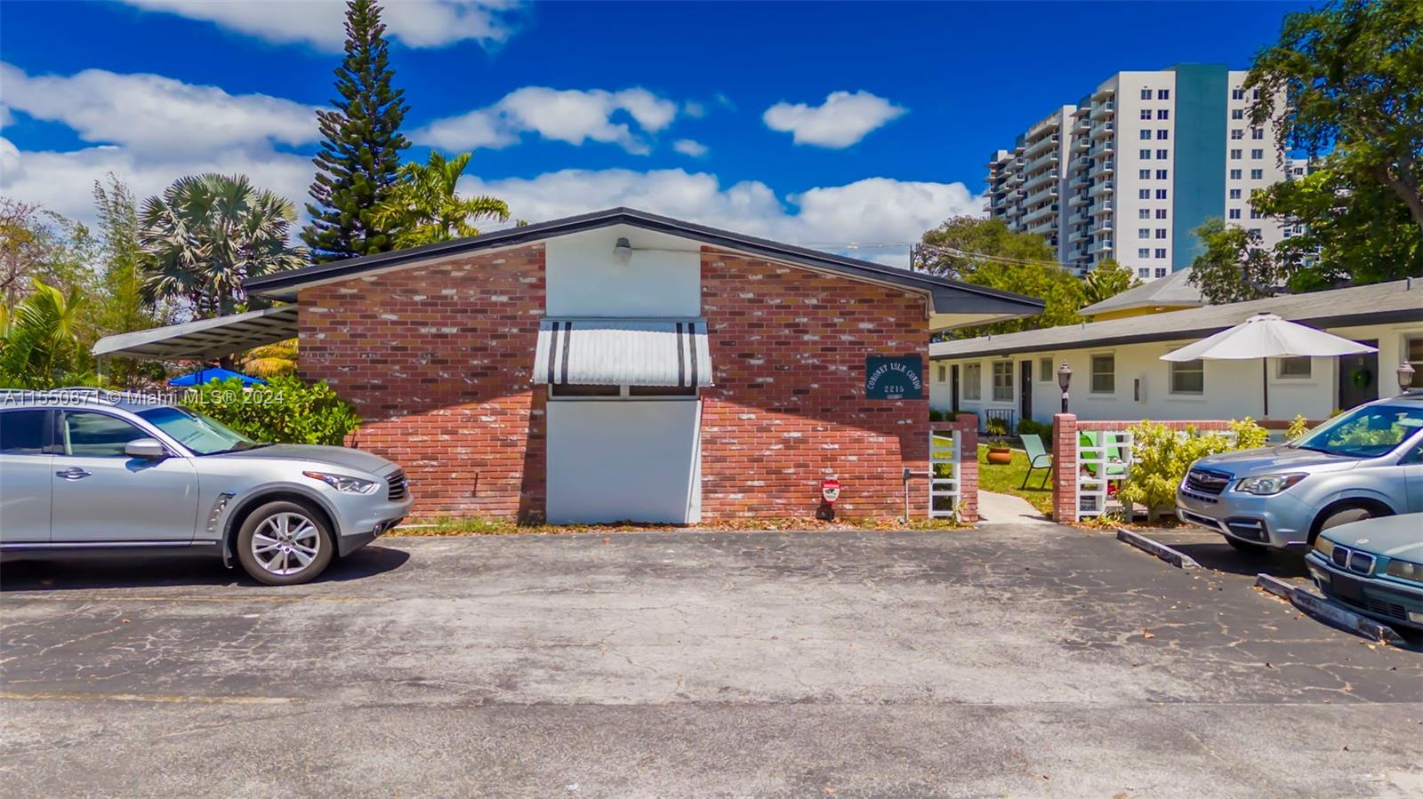 CORONET ISLE CONDOMINIUM - Residential Lease