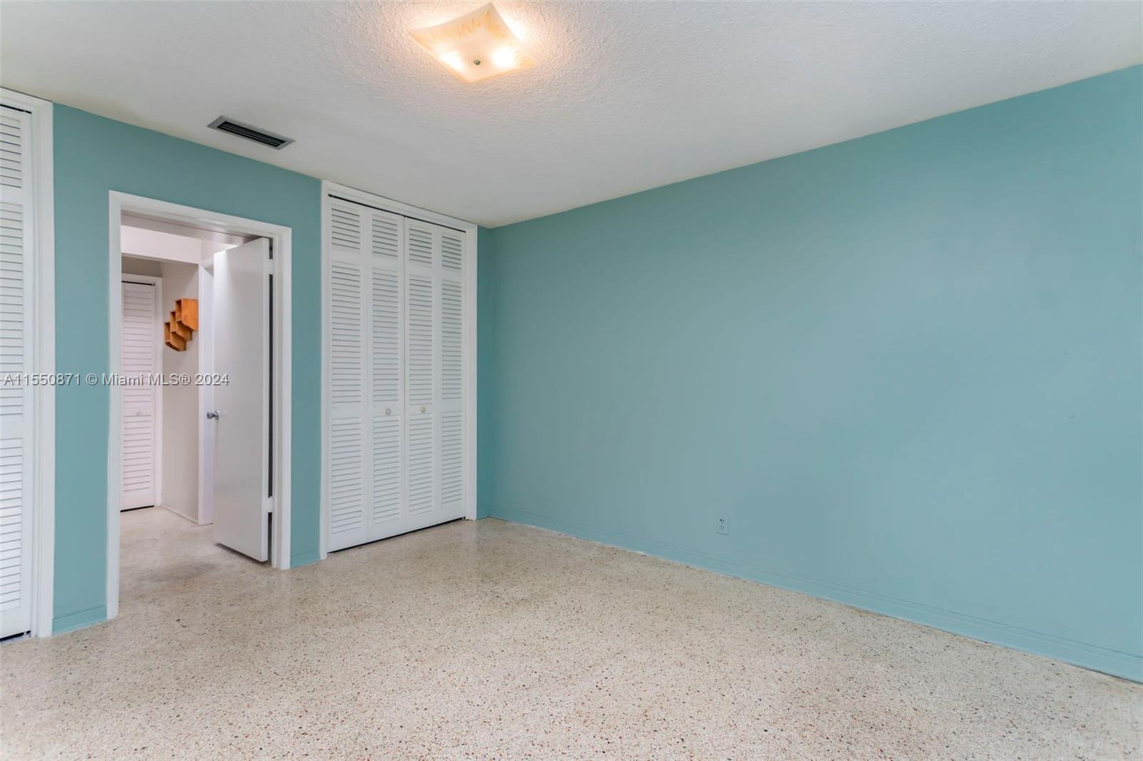 CORONET ISLE CONDOMINIUM - Residential Lease