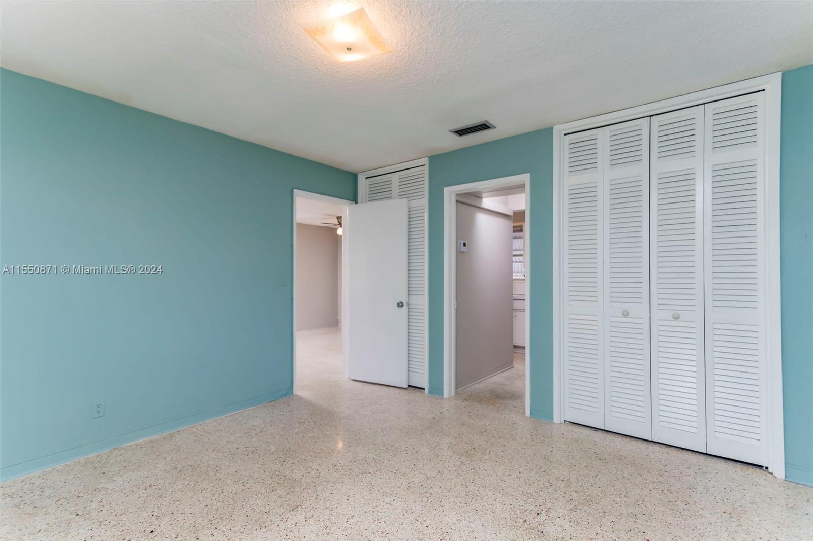 CORONET ISLE CONDOMINIUM - Residential Lease