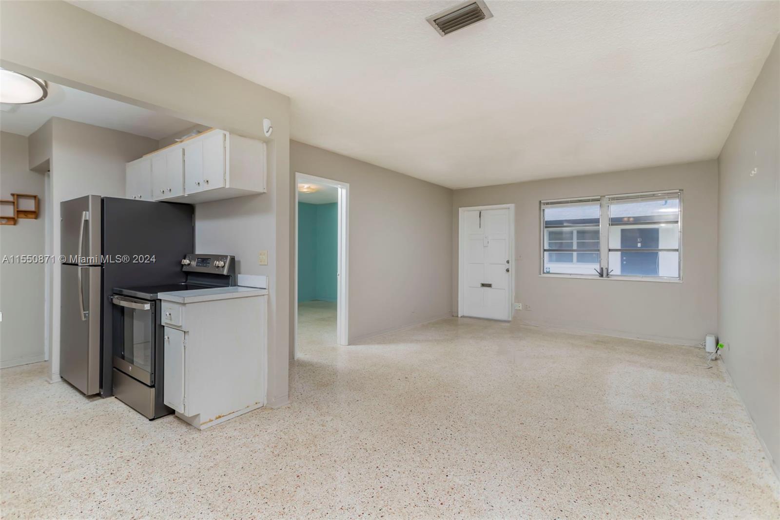 CORONET ISLE CONDOMINIUM - Residential Lease