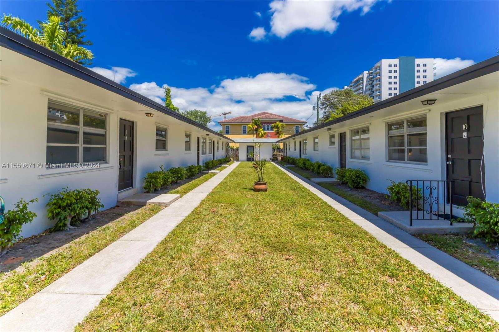 CORONET ISLE CONDOMINIUM - Residential Lease