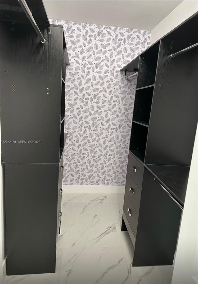 WATERVIEW CONDO - Residential Lease