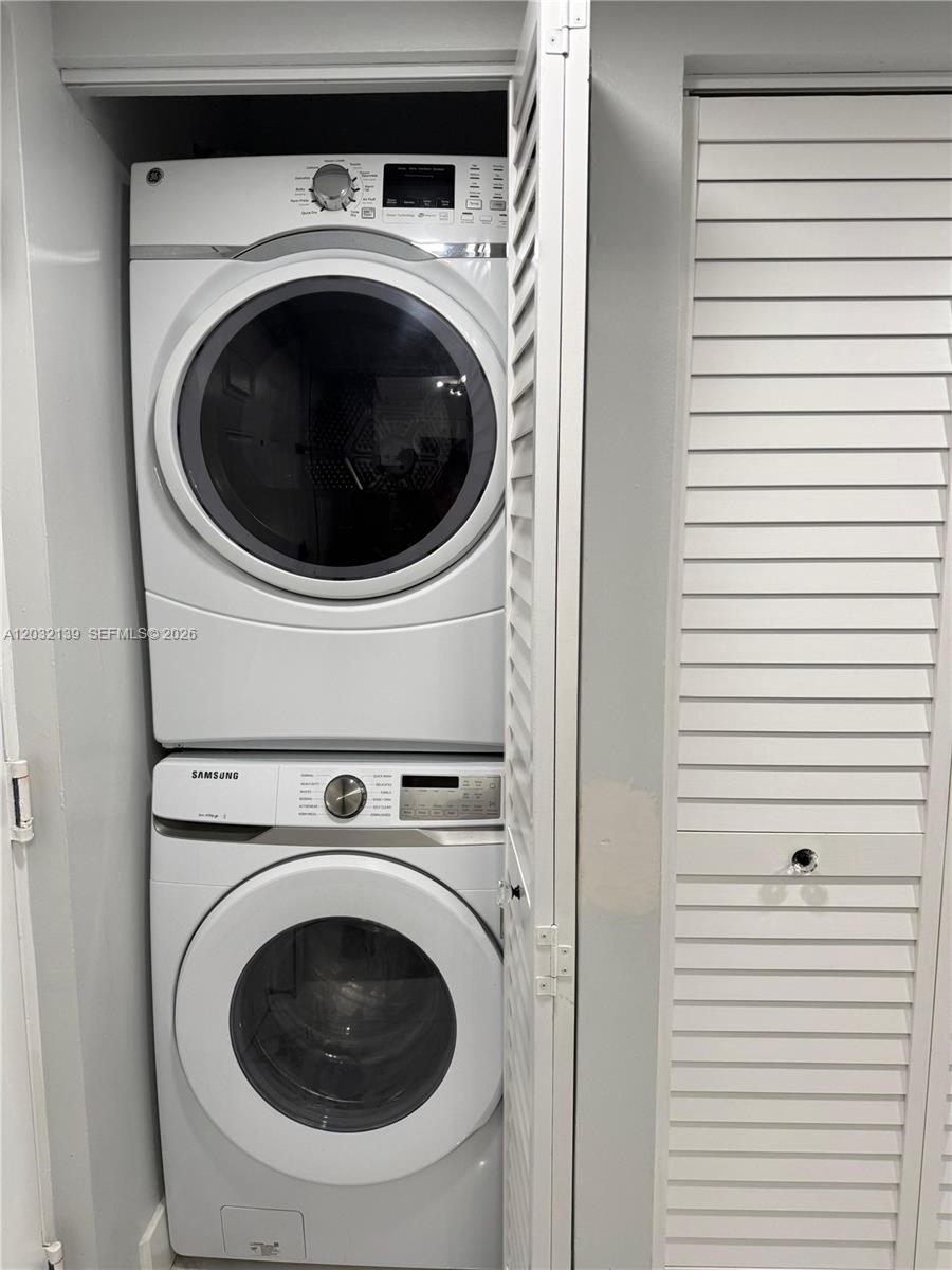 WATERVIEW CONDO - Residential Lease