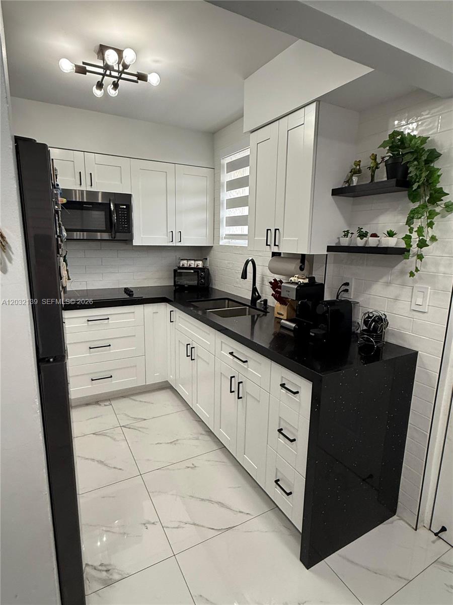 WATERVIEW CONDO - Residential Lease
