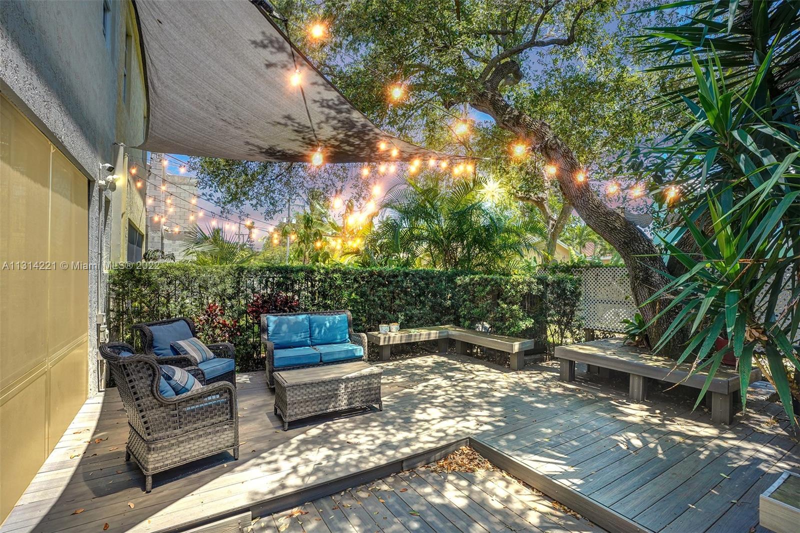 TARPON RIVER - Residential Lease