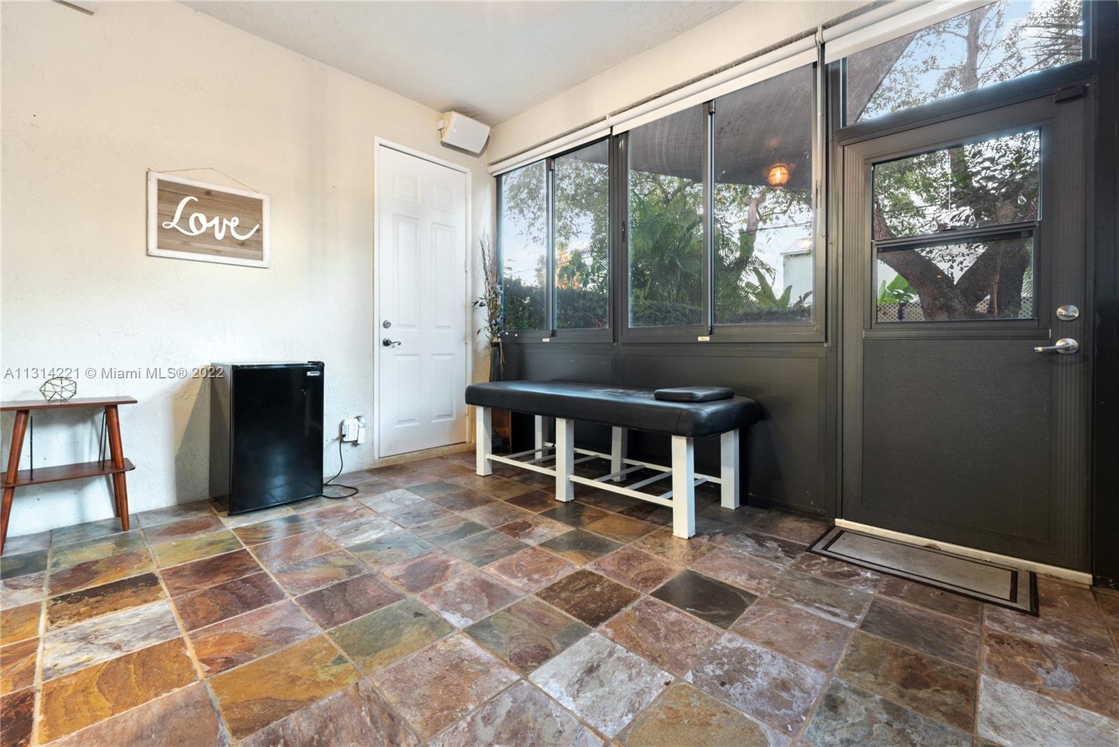 TARPON RIVER - Residential Lease