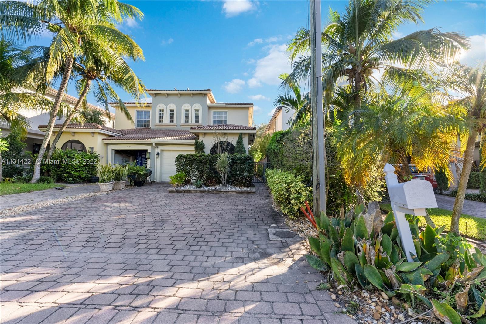 TARPON RIVER - Residential Lease