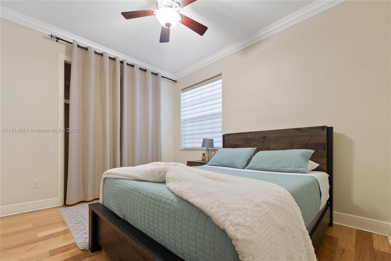 TARPON RIVER - Residential Lease