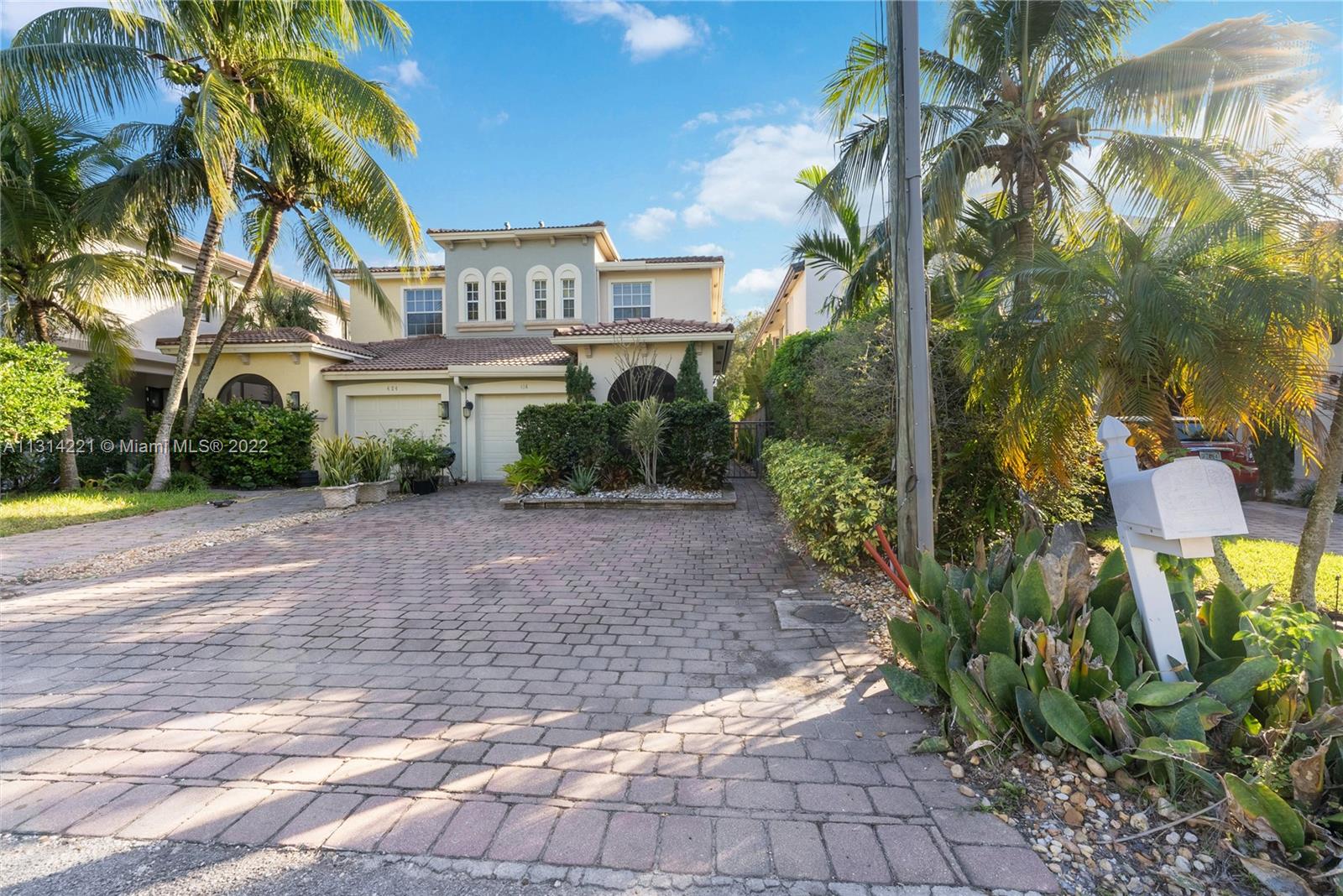TARPON RIVER - Residential Lease