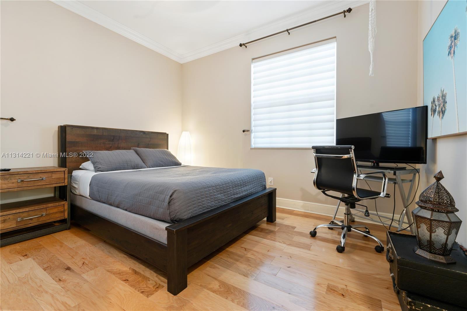 TARPON RIVER - Residential Lease