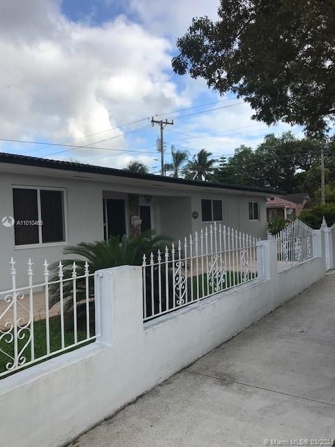TAMIAMI PINES REV PLAT - Residential Lease
