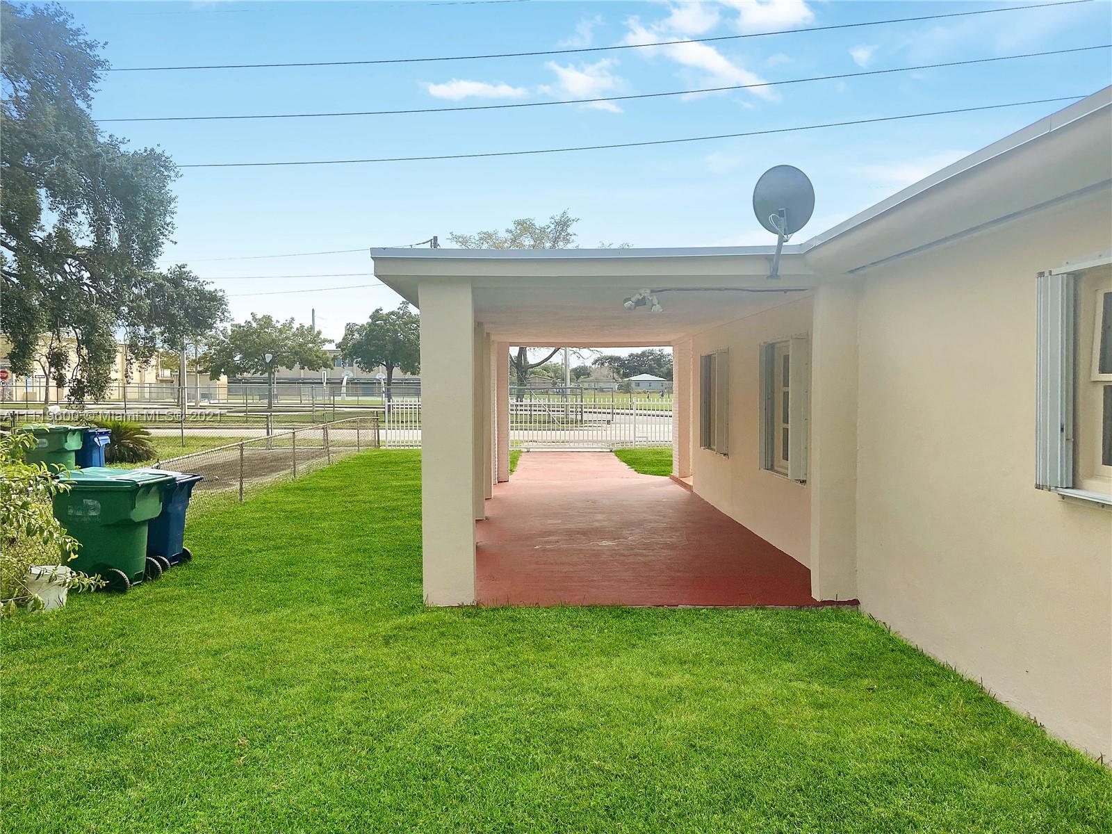 BUNCHE PARK - Residential