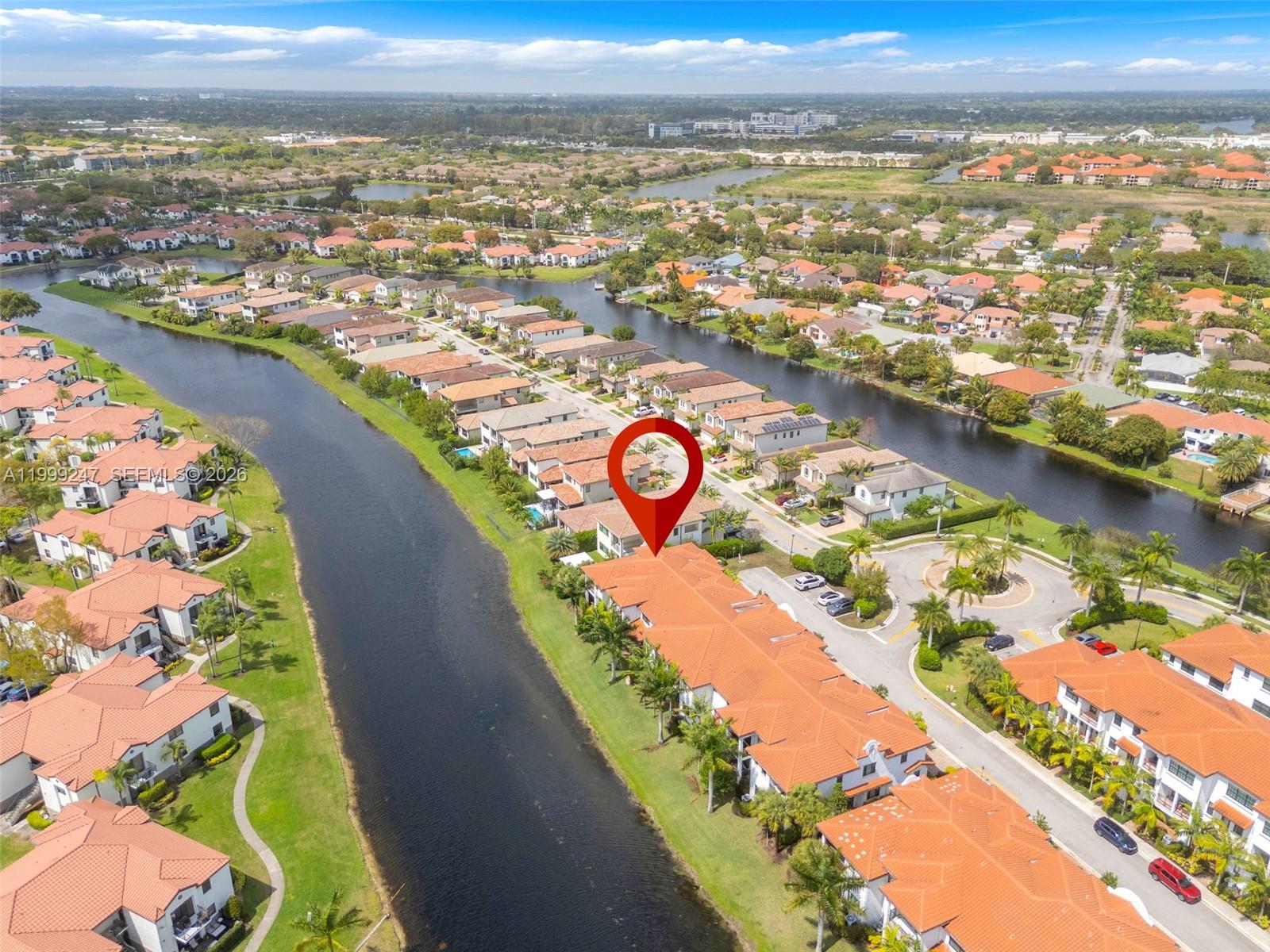 PEMBROKE LAKES SOUTH - Residential