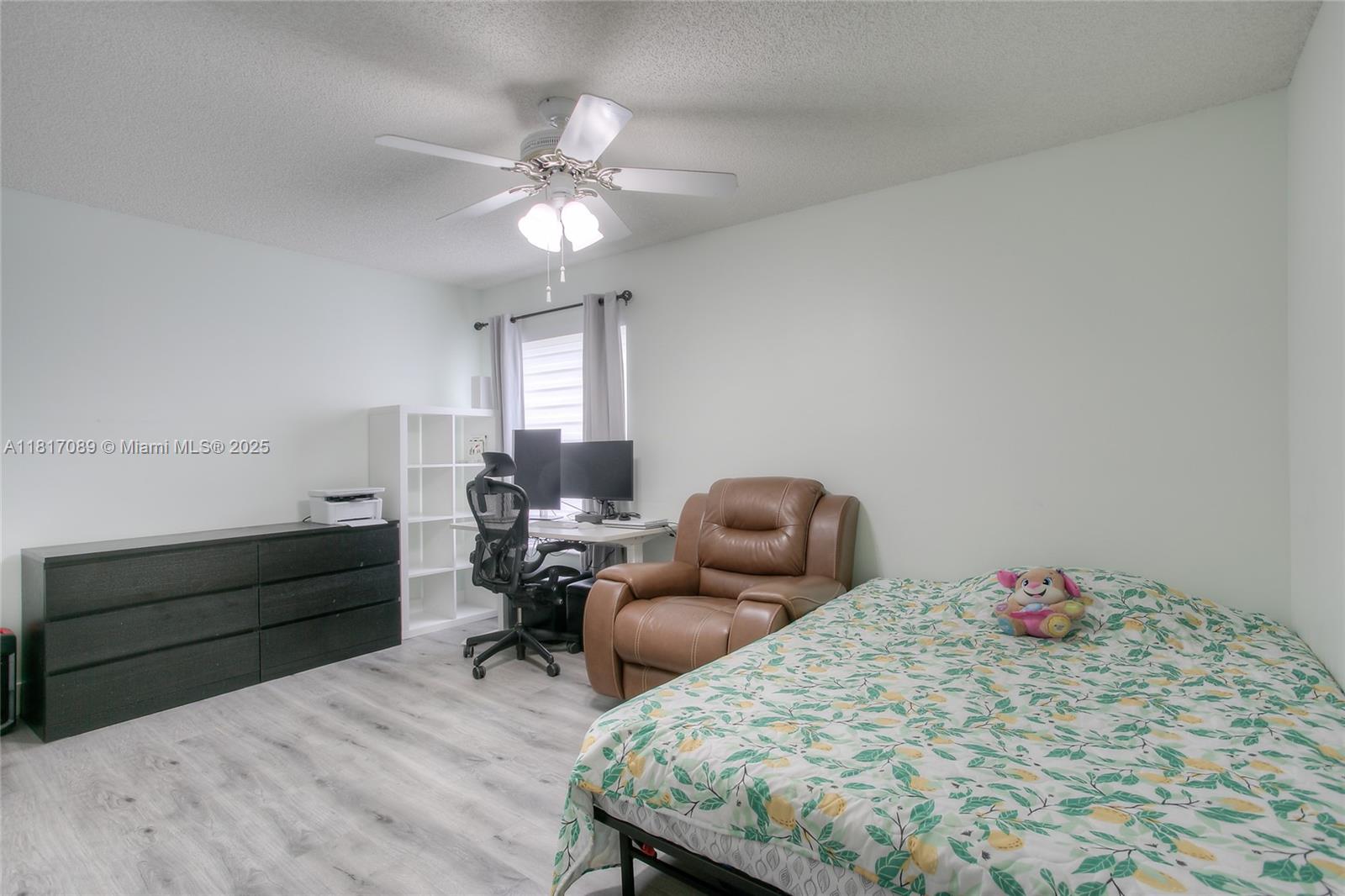CORAL SPRINGS COUNTRY CLU - Residential