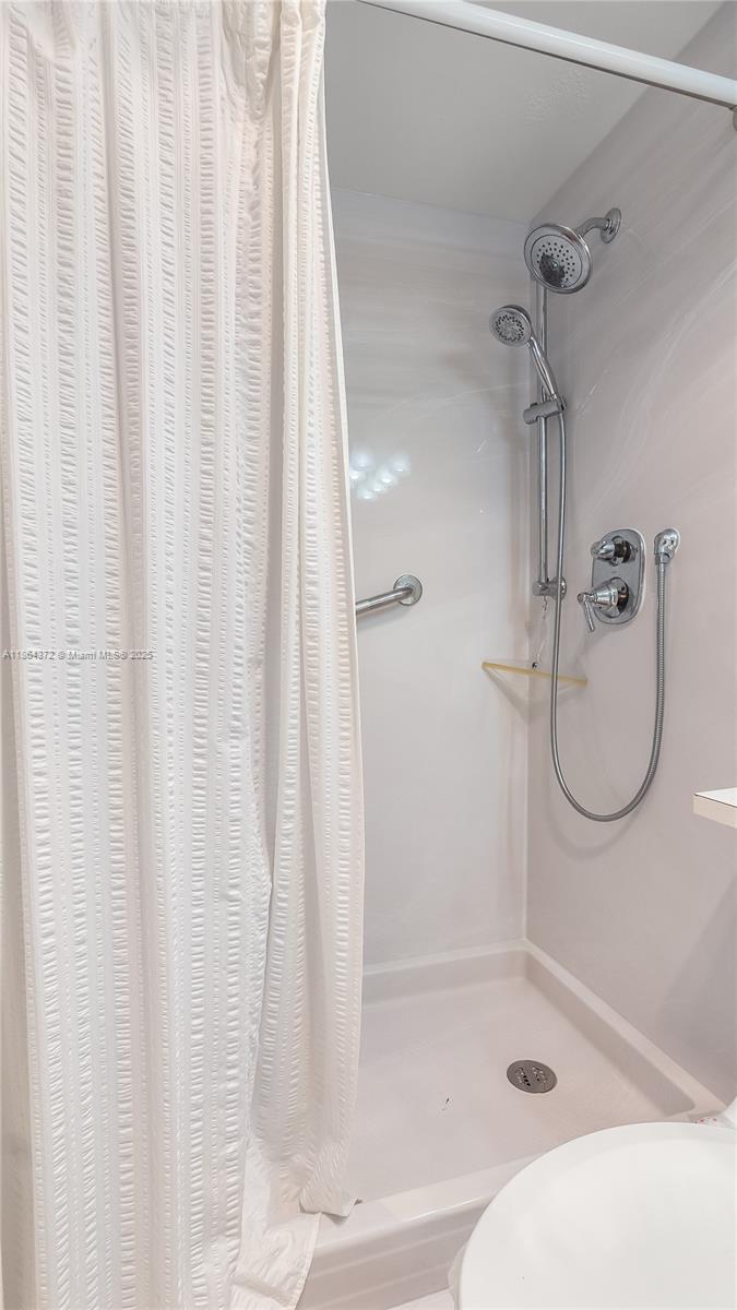 ELLESMERE B CONDO - Residential