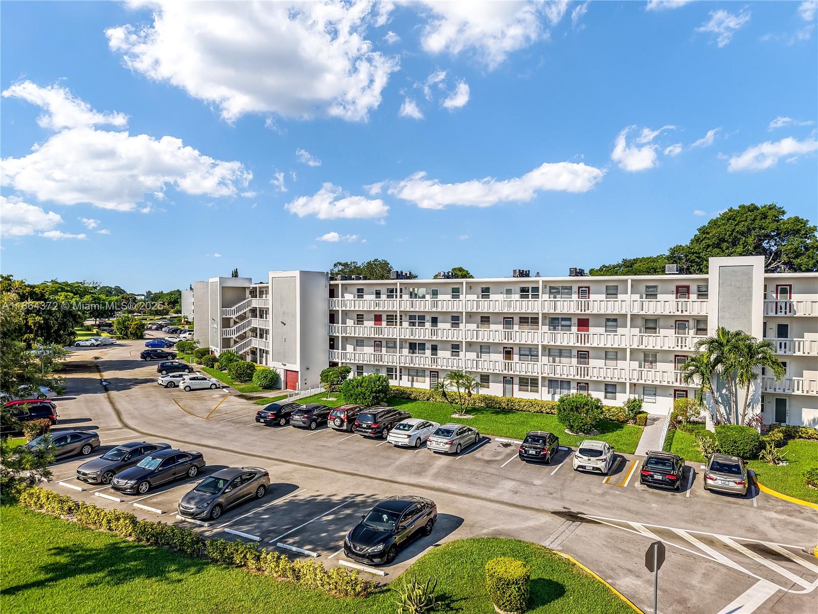 ELLESMERE B CONDO - Residential