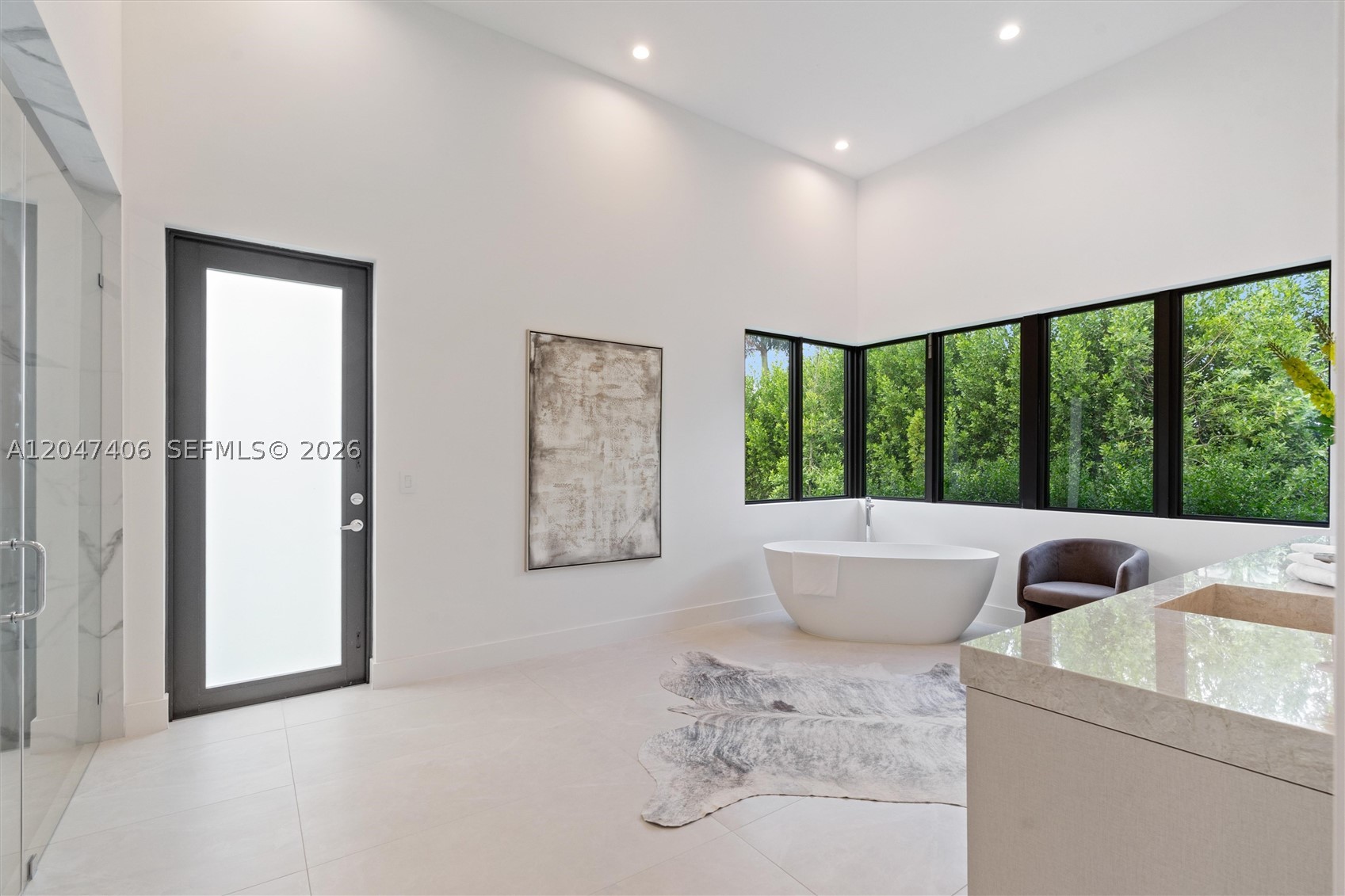 ZONA WEST - Residential