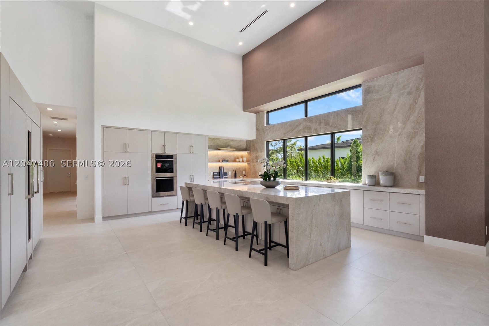 ZONA WEST - Residential