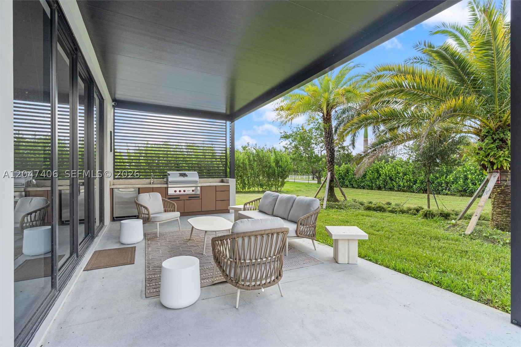 ZONA WEST - Residential