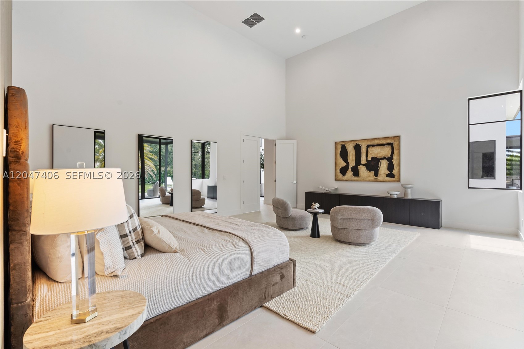 ZONA WEST - Residential