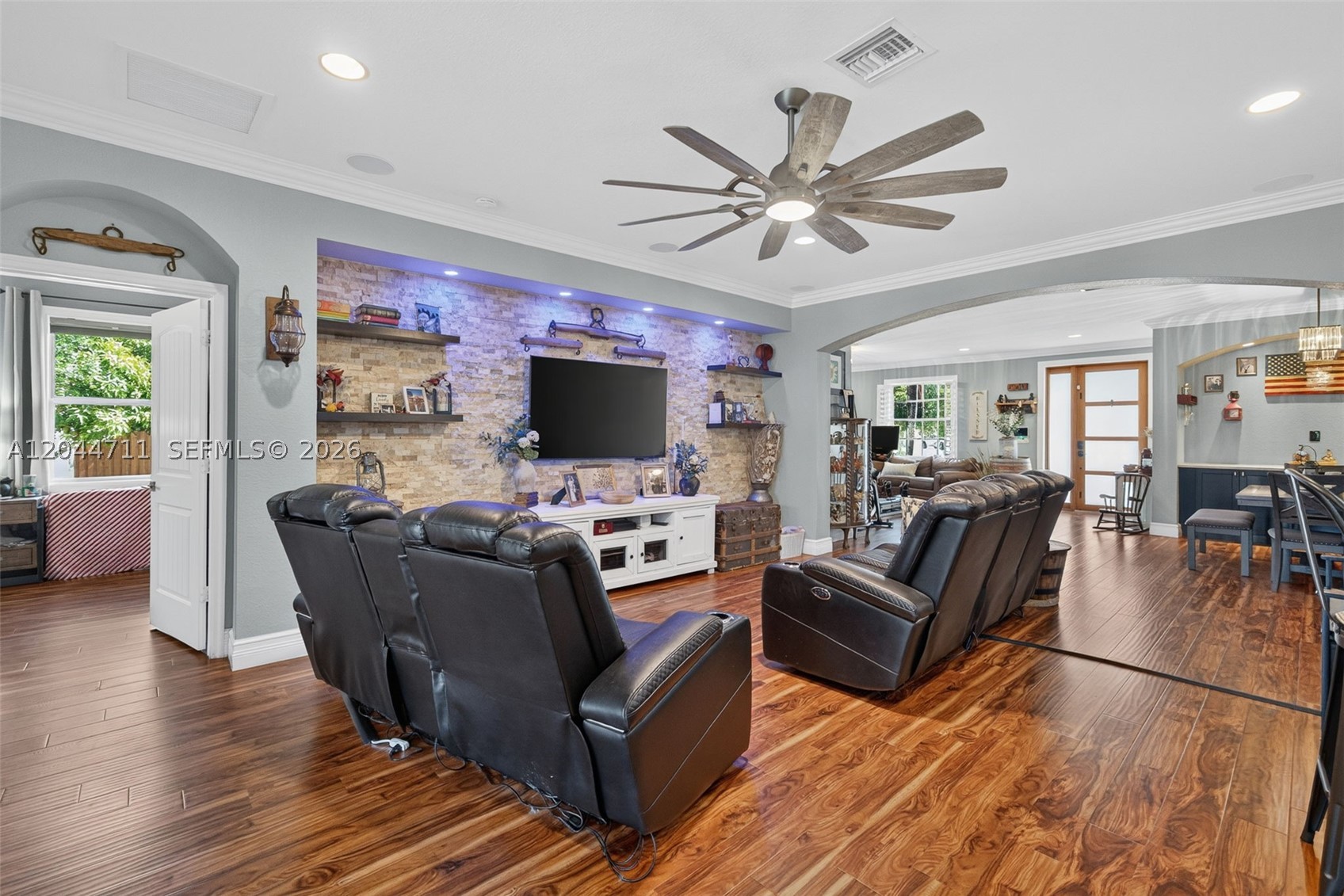 REDLAND REEF - Residential
