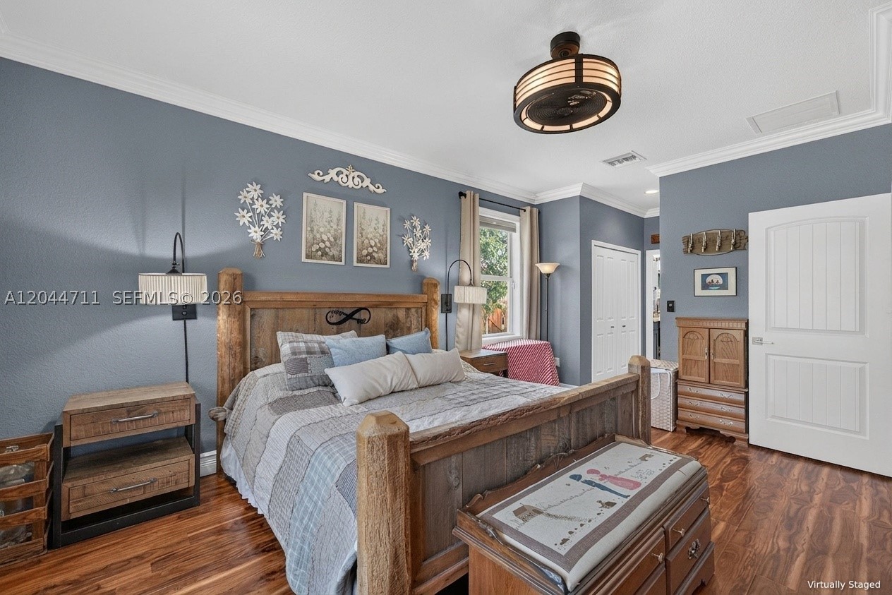 REDLAND REEF - Residential