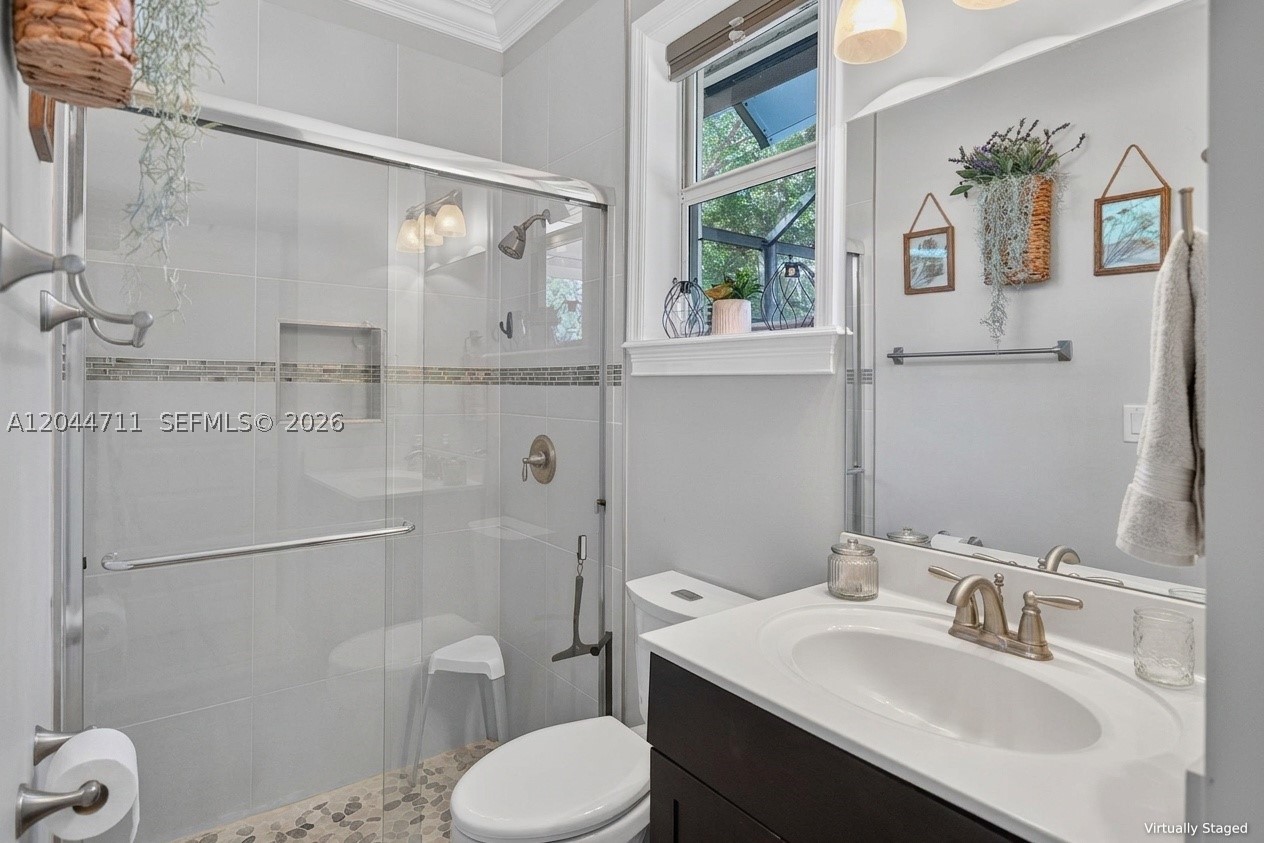 REDLAND REEF - Residential