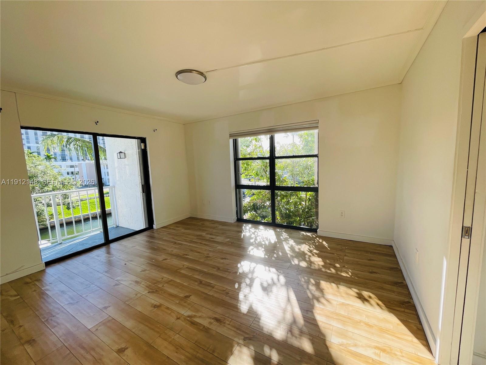 CRICKET CLUBHOUSE CONDO - Residential