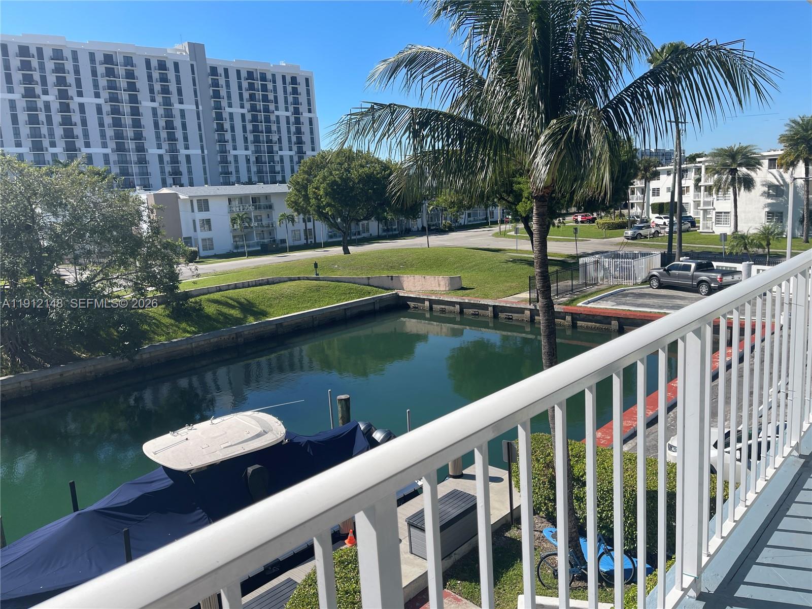CRICKET CLUBHOUSE CONDO - Residential