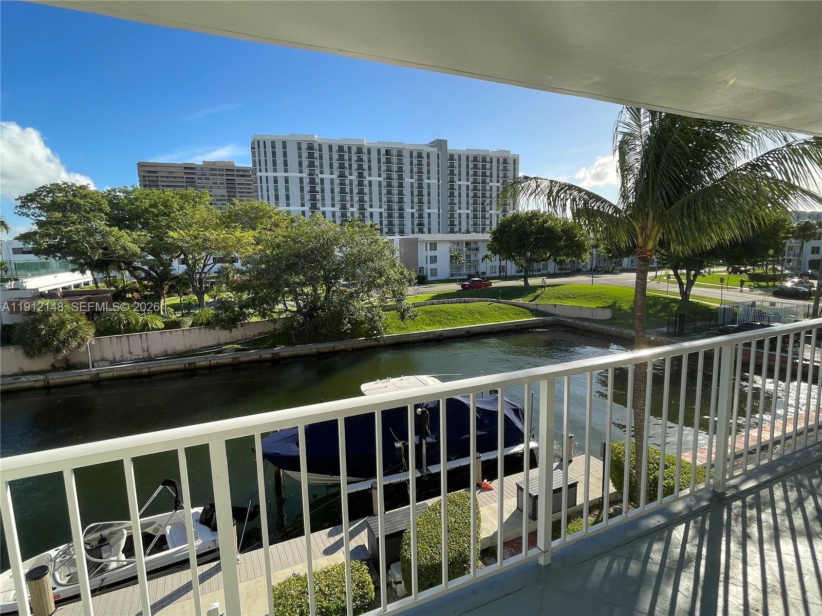 CRICKET CLUBHOUSE CONDO - Residential