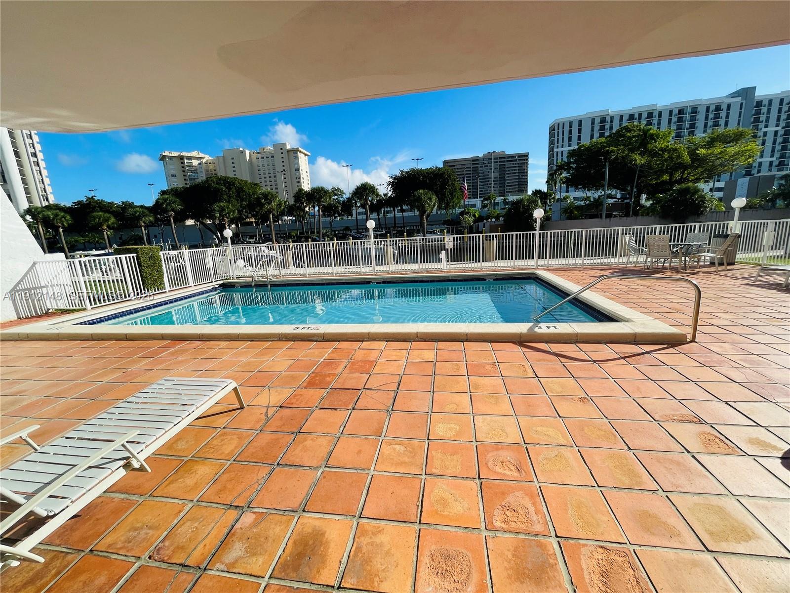 CRICKET CLUBHOUSE CONDO - Residential