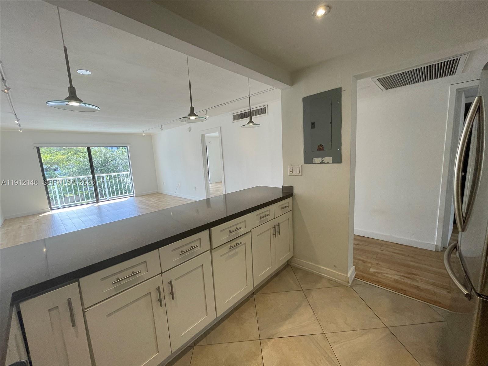 CRICKET CLUBHOUSE CONDO - Residential