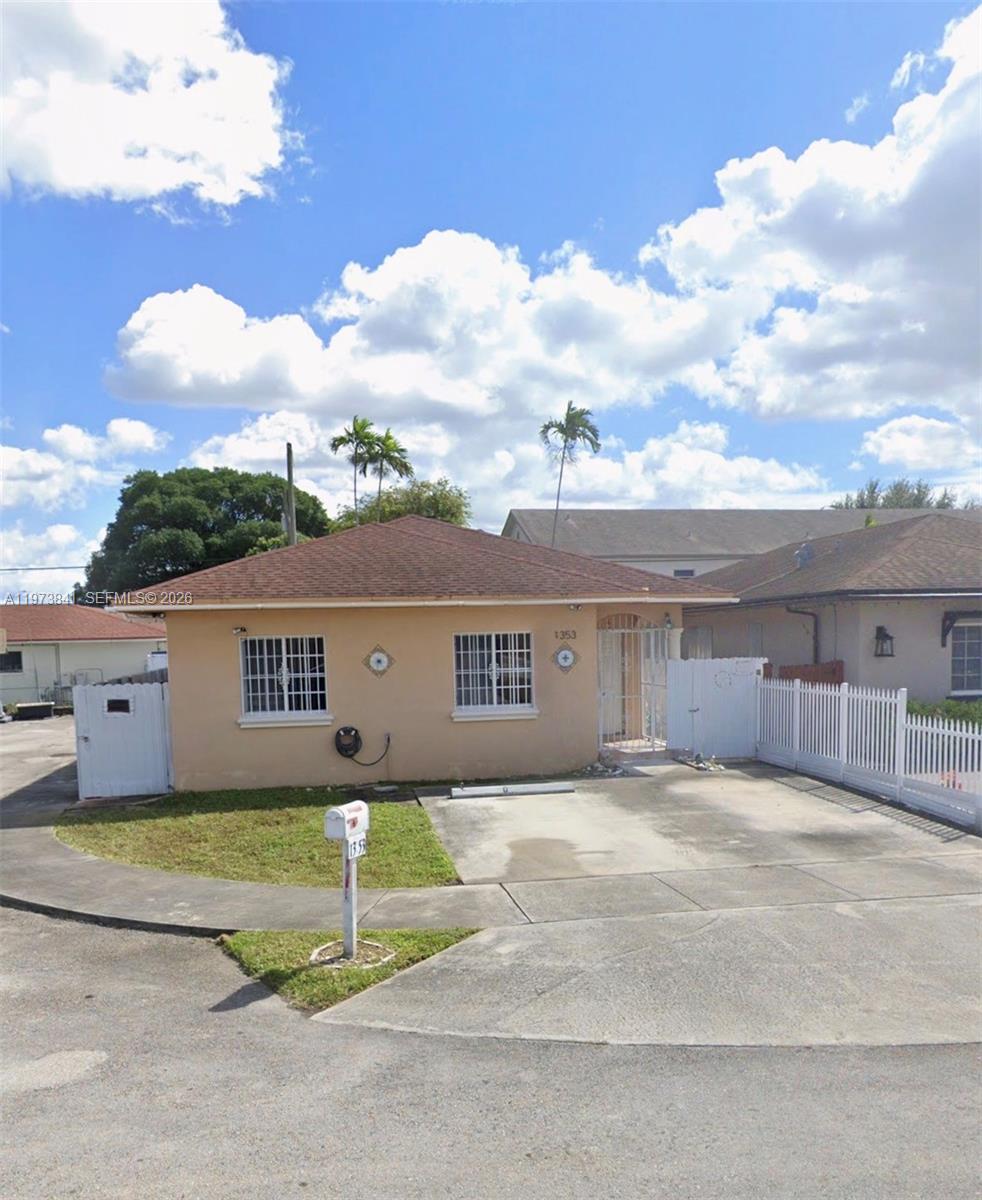Spacious 3-bedroom, 2-bathroom home located in the heart of Hialeah. This well-maintained property offers a comfortable layout with generous living areas, a bright kitchen, and ample natural light throughout. The primary bedroom features a private bath, and the additional bedrooms provide plenty of space for family, guests, or a home office.
Conveniently situated near top-rated schools, major expressways for easy commuting, popular shopping centers, restaurants, parks, and local hospitals. Enjoy the benefits of living in a vibrant community with everything you need just minutes away.